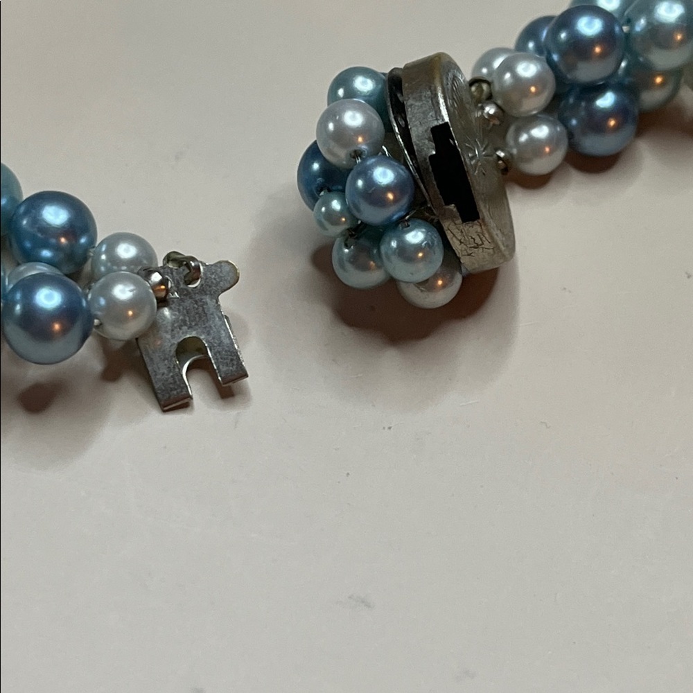 Vintage Pastel Blue 3 strand Pearl Necklace Made in Japan - Picture 8 of 8